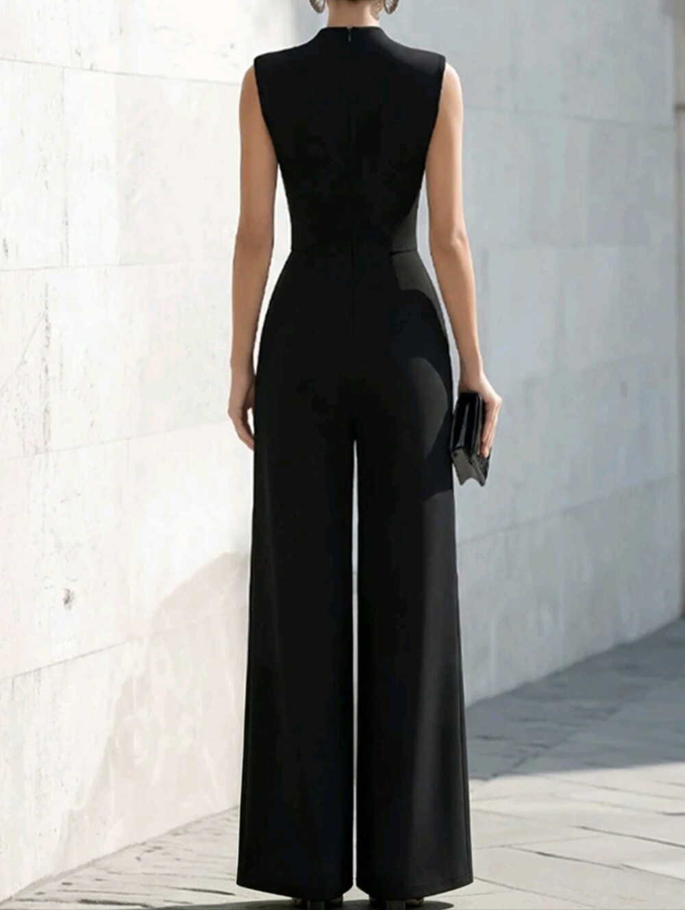 Women's Colorblock Stand Collar Pocket Sleeveless Elegant Jumpsuit - Picture 2 of 6